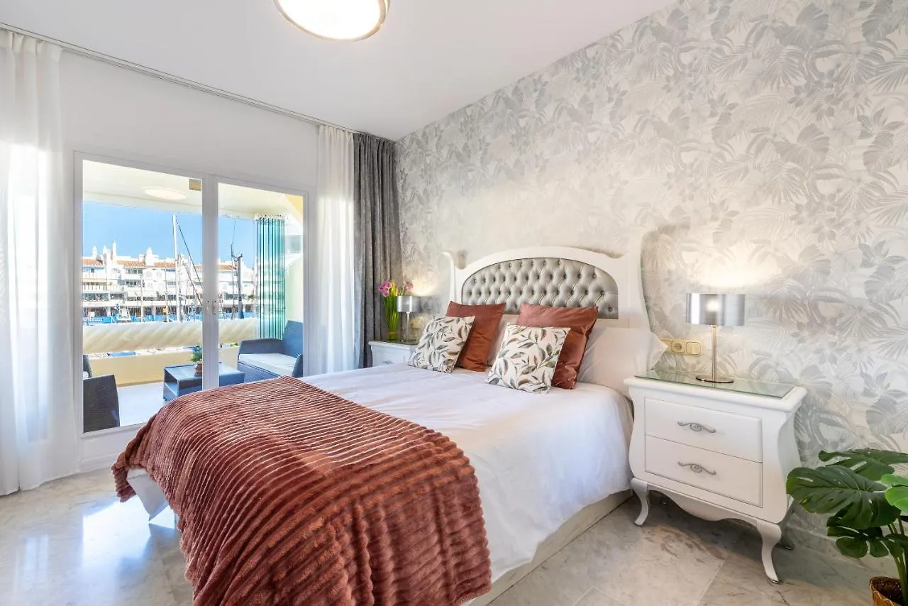 Apartment Wintowinrentals Apartamento De Lujo En Medio De Puerto Marina. Benalmadena