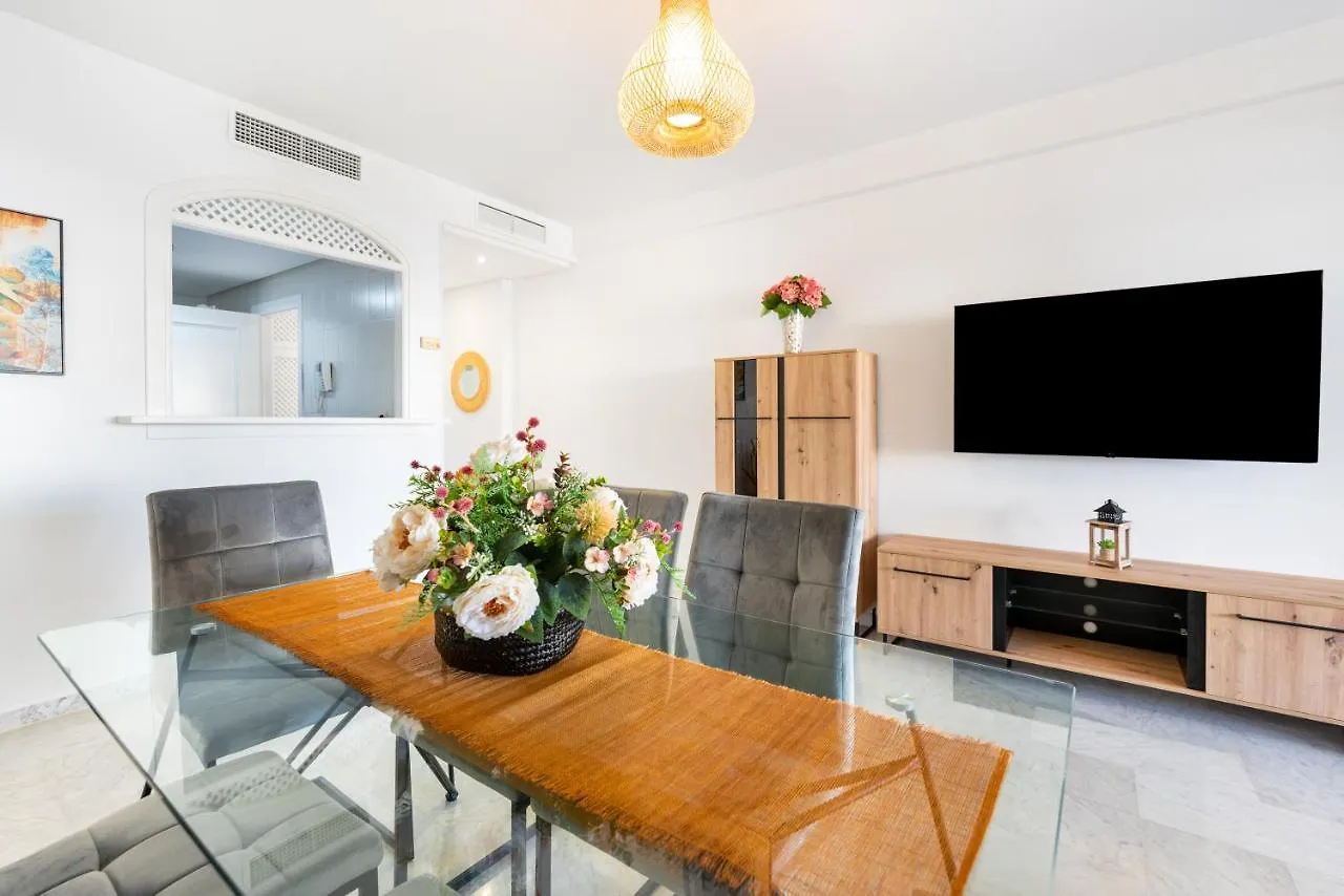Lägenhet Wintowinrentals Apartamento De Lujo En Medio De Puerto Marina. Benalmádena