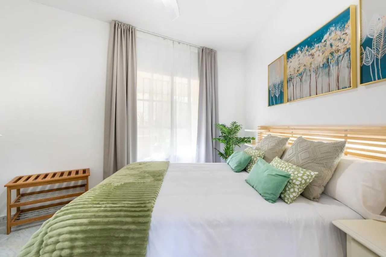 Wintowinrentals Apartamento De Lujo En Medio De Puerto Marina. Benalmadena