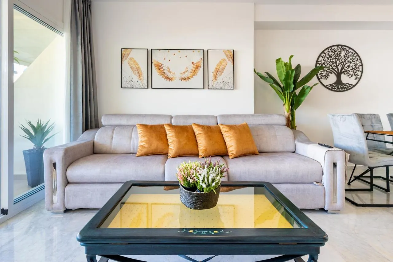 Wintowinrentals Apartamento De Lujo En Medio De Puerto Marina. Benalmadena