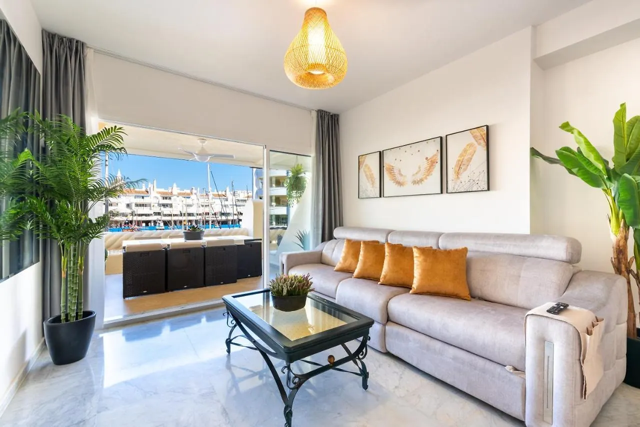 Apartment Wintowinrentals Apartamento De Lujo En Medio De Puerto Marina. Benalmadena